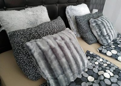 IMG-0872e3e11755d64be00c1332a83d76fb-V