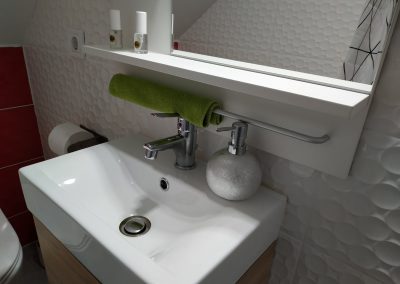 IMG-a3d8c4c8e07d22a8cd74dccd2bb9b727-V
